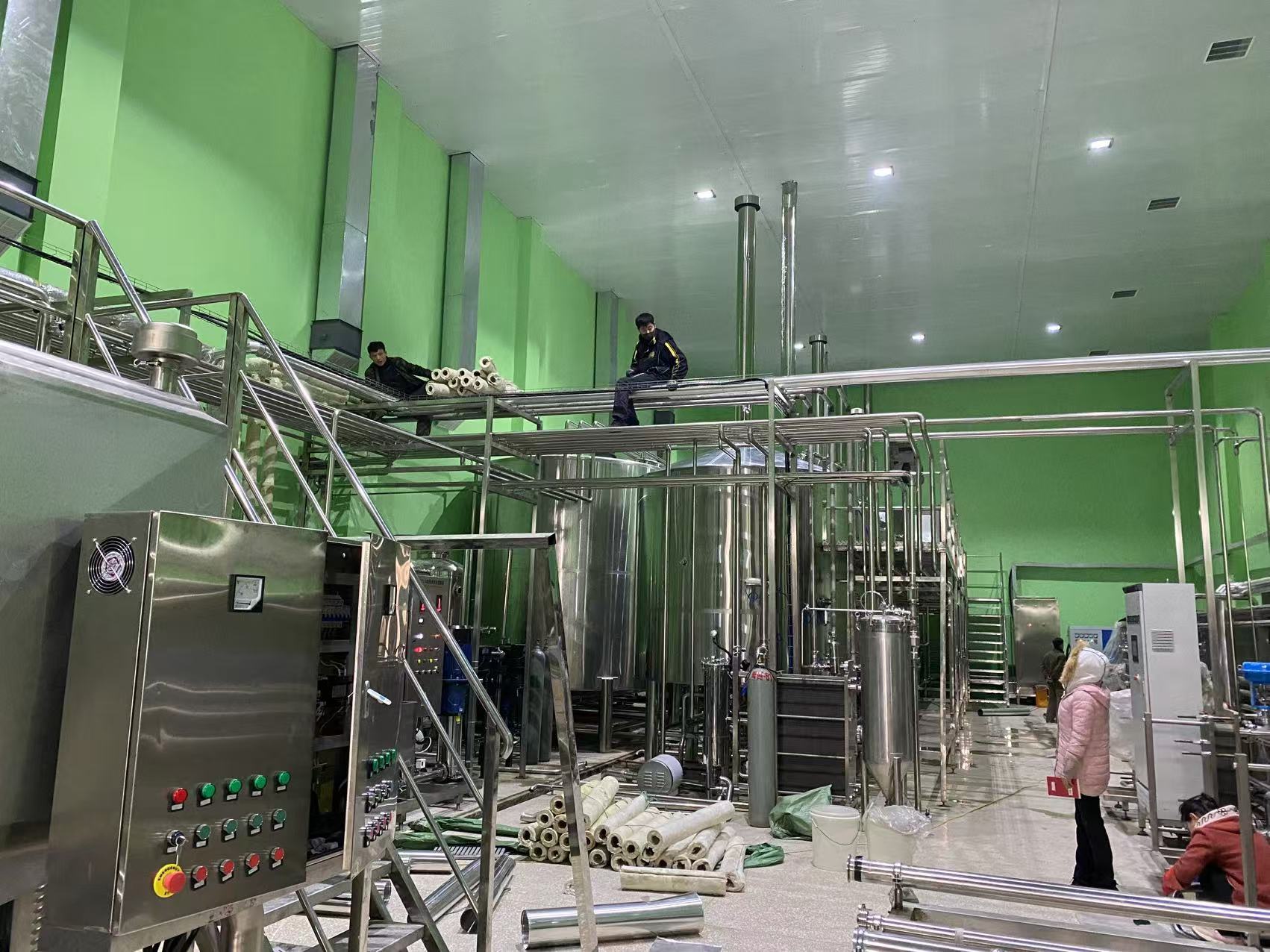 甘谷精酿啤酒设备厂—精酿啤酒设备制造：传承工艺与创新科技的交融